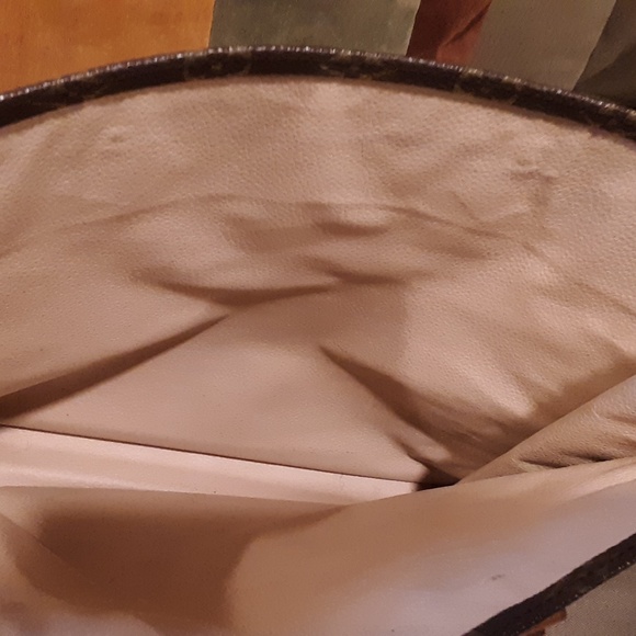 Gorgeous Louis VUITTON Vintage piece. One Day Sale - Picture 7 of 7